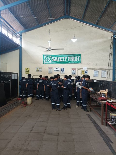 WhatsApp-Image-2024-03-04-at-15.03.29_36ae6b9b-3-480x642